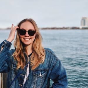 Meet your Posher, Ally